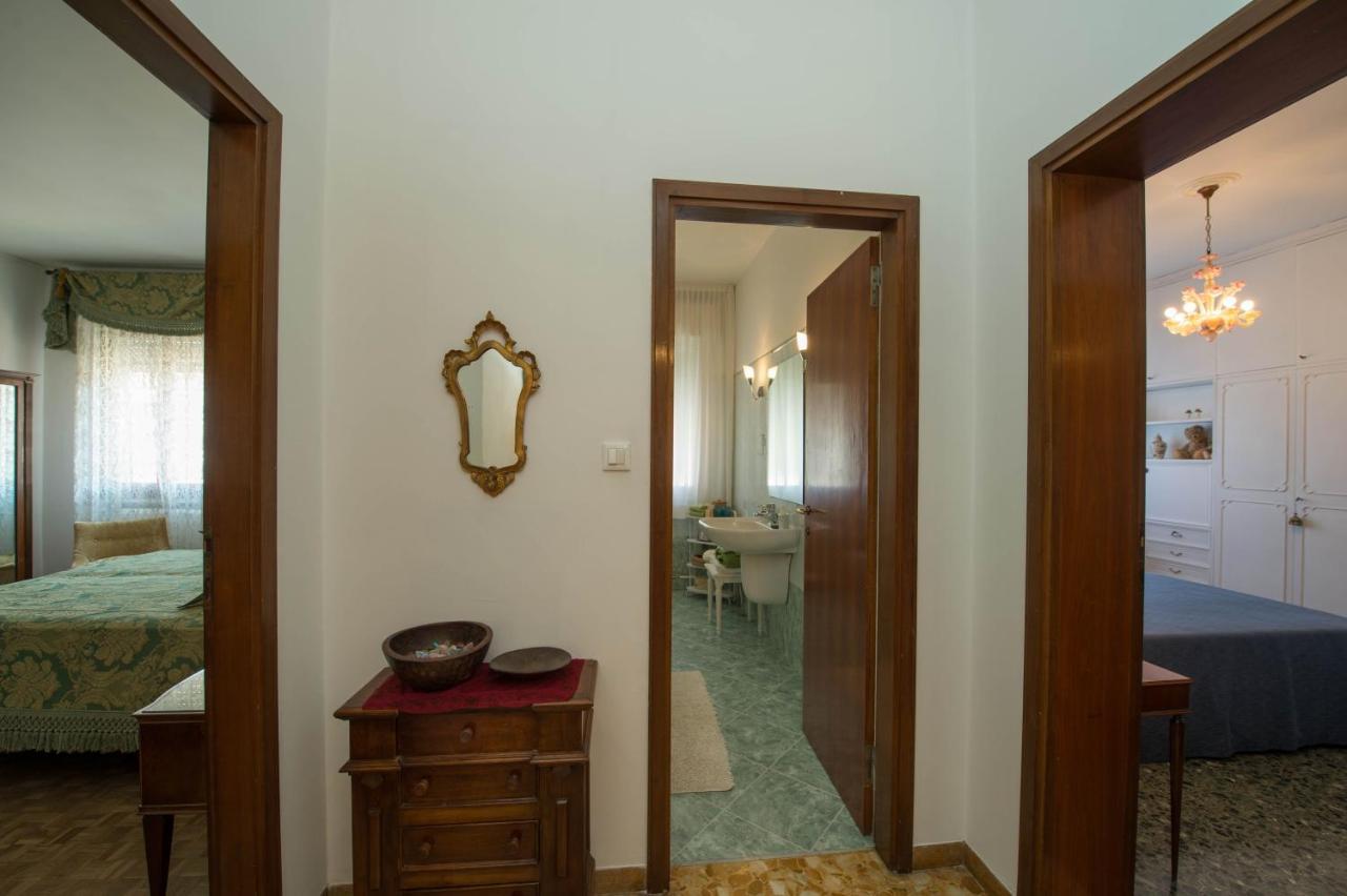 Savoia E Jolanda Apartments Venedig Exteriör bild
